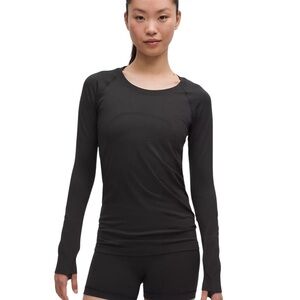 Swiftly Tech Long-Sleeve Shirt 2.0
Hip Length Black Size 8